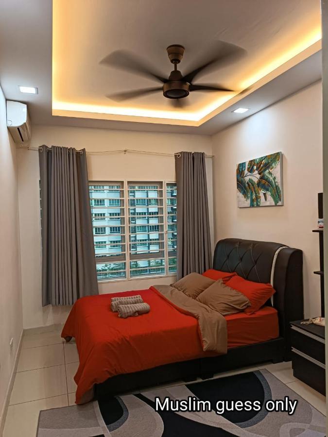 Qaisara D'Savanna Homestay@Southville City Bangi Exteriör bild