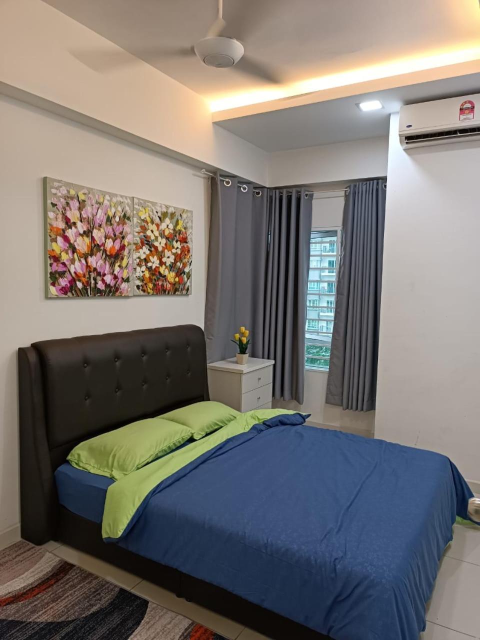 Qaisara D'Savanna Homestay@Southville City Bangi Exteriör bild